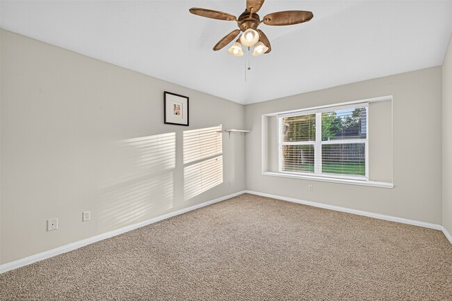 Building Photo - 22207 Falconwood Ln