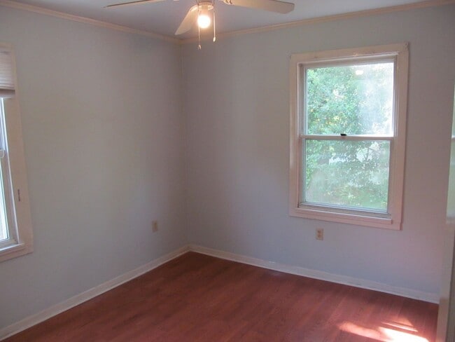 Building Photo - Ardmore Location