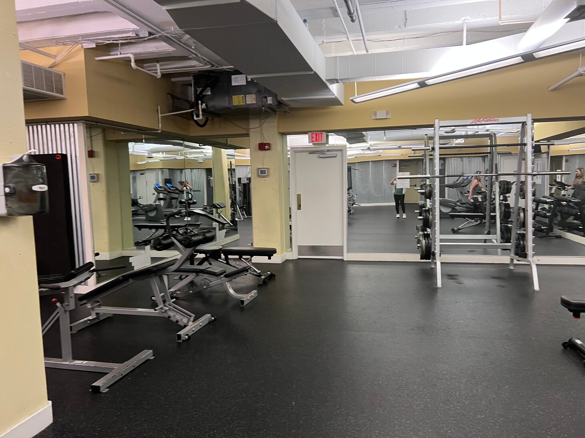 Building Photo - 151 E Washington St