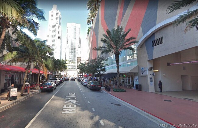 Building Photo - 50 Biscayne Blvd