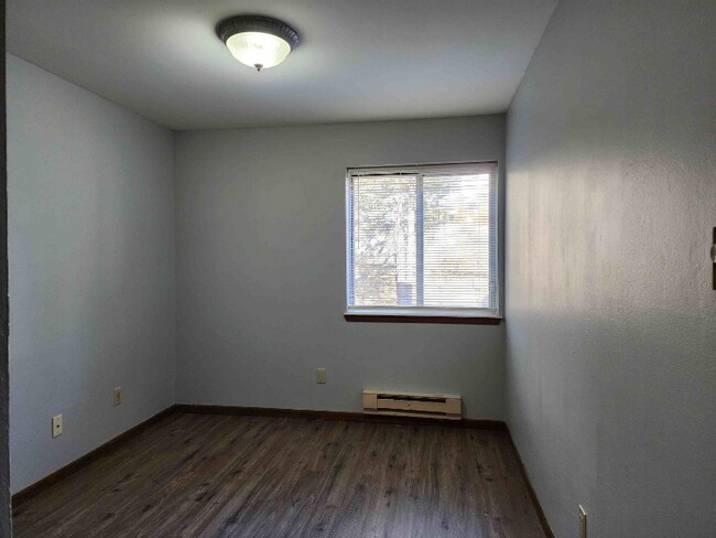 Building Photo - 1124 Morraine View Dr