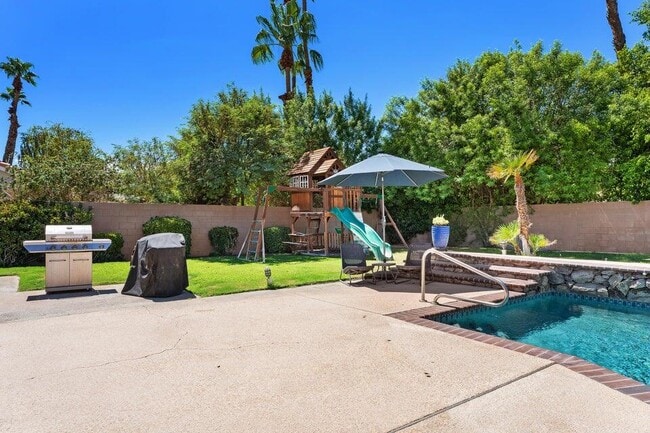 Building Photo - 39369 Regency Way