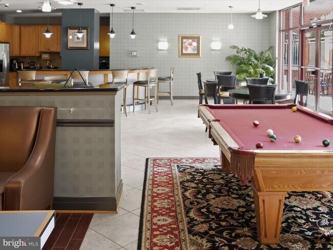 Building Photo - 1205 N Garfield St