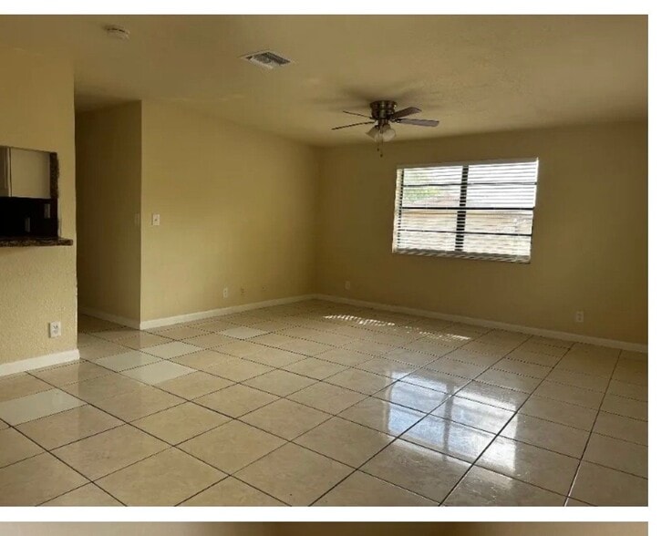 Building Photo - 10859 NW 45th St