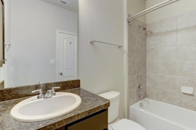 Building Photo - 4524 Esper Ln