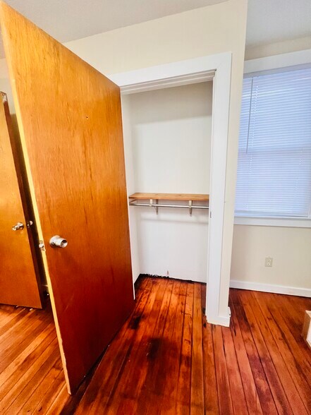 Building Photo - 32 Washington St