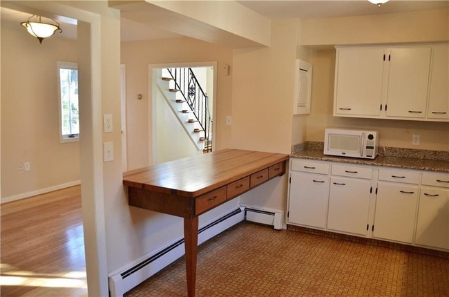 Building Photo - 15 Halsey St