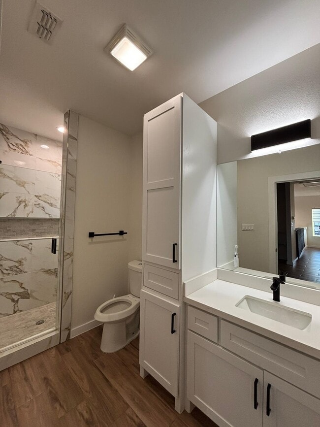 Building Photo - 7529 Cresta Bella St