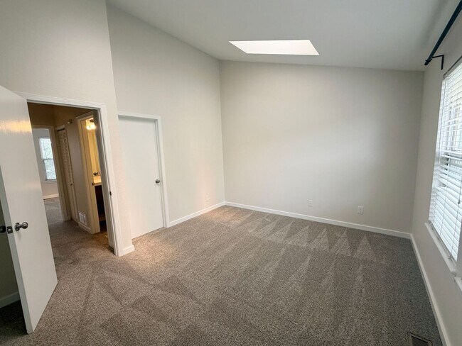 Building Photo - 3070 W 107th Pl