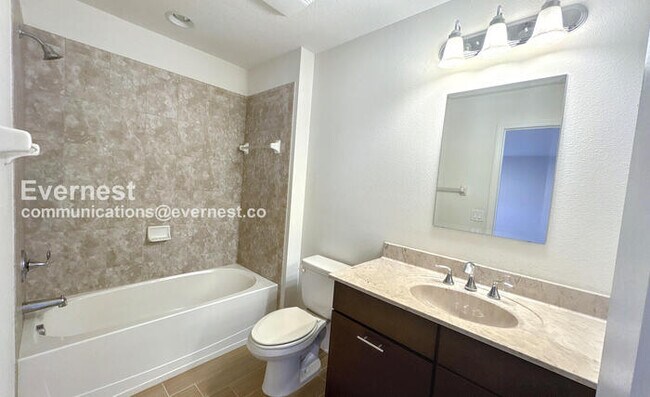 Building Photo - SPECIAL PROMOTION / Modern 4-Bedroom Home with Attached Garage / Pet-Friendly / Vouchers Accepted...