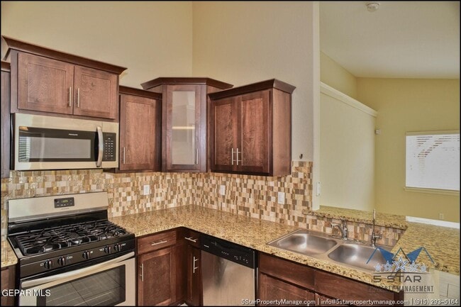 Building Photo - 14920 Tim Hardaway