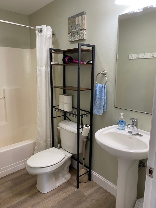 Building Photo - 4 Chase St