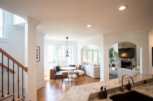 Building Photo - 3239 Mill Chase Cir SE