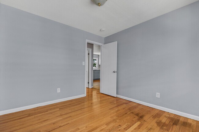 Building Photo - 509 Westfield Ave