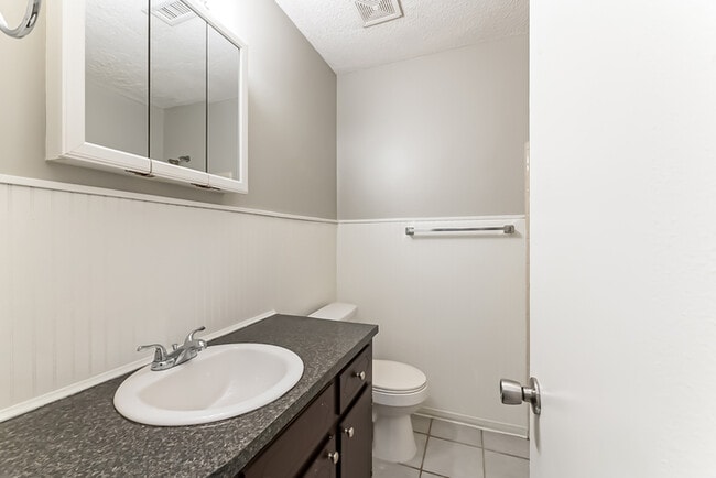 Building Photo - 7724 Peggy Dr