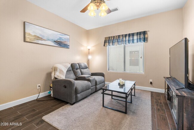 Building Photo - 26135 W Runion Dr