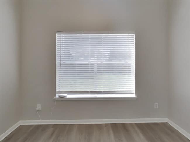 Building Photo - 14907 Englebrook Dr