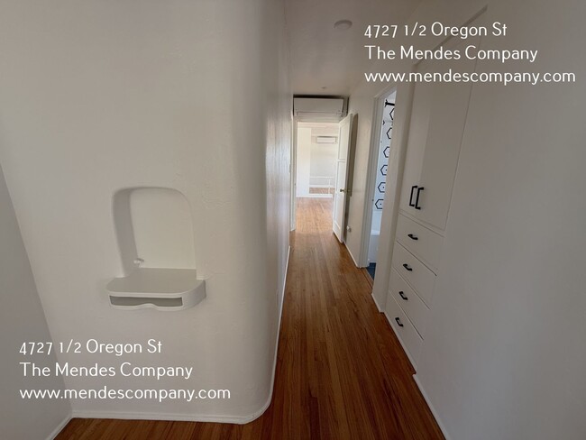 Building Photo - 4727 1/2 Oregon St.-
