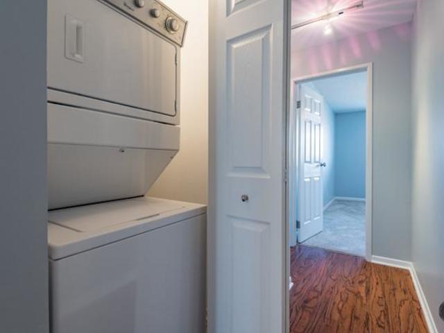 Building Photo - 2226 Abbeywood Dr