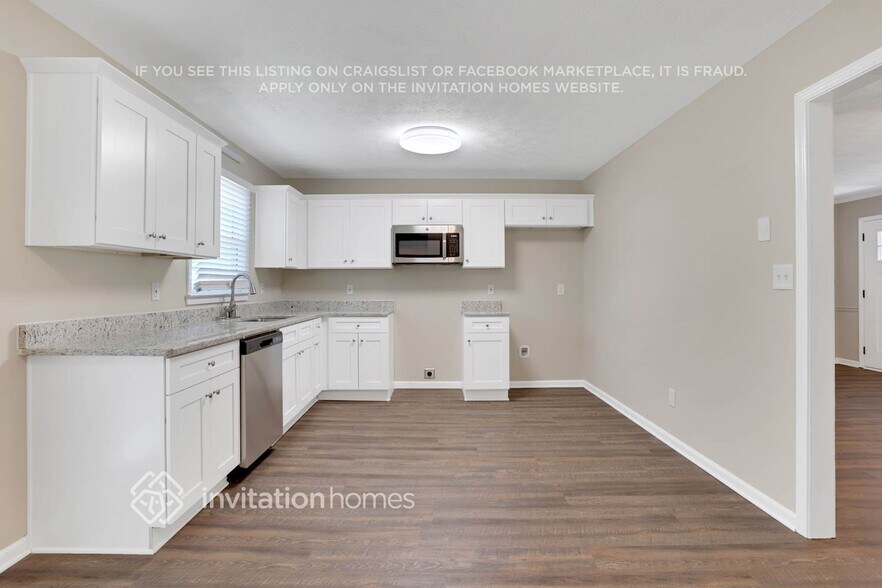 Building Photo - 2052 Marbut Ln