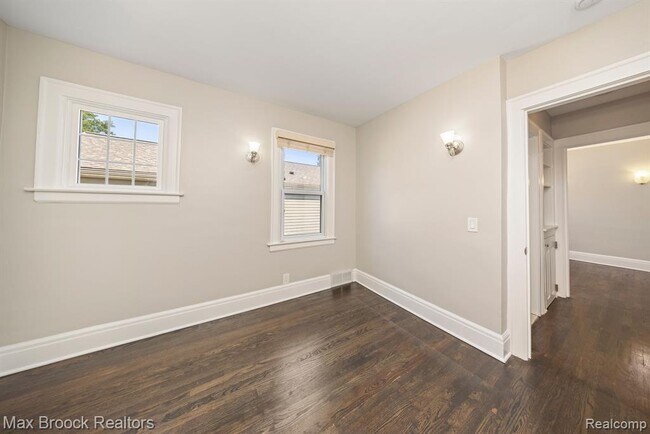Building Photo - 3216 Garden Ave