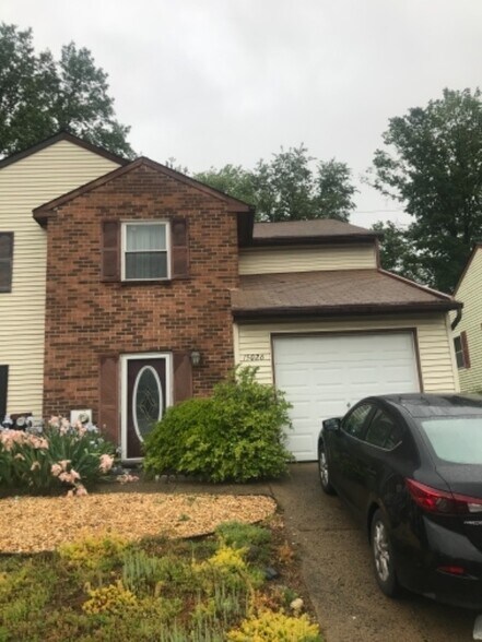 Building Photo - 15026 Liberty Ln