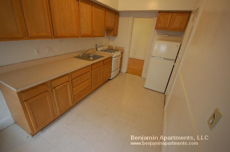Primary Photo - 133 Sutherland Rd