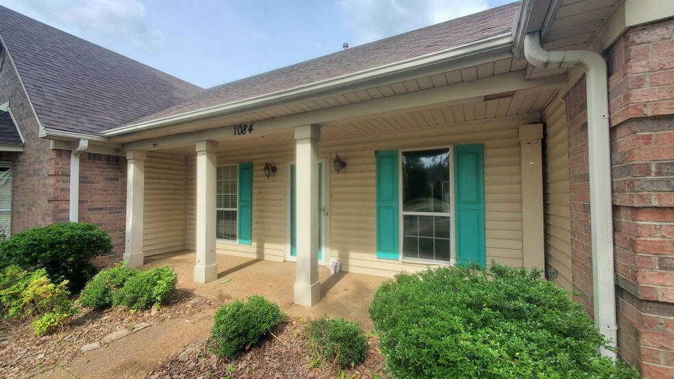 Building Photo - 1084 Tara Dr