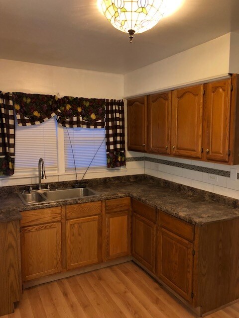Kitchen - 14451 Union Ave