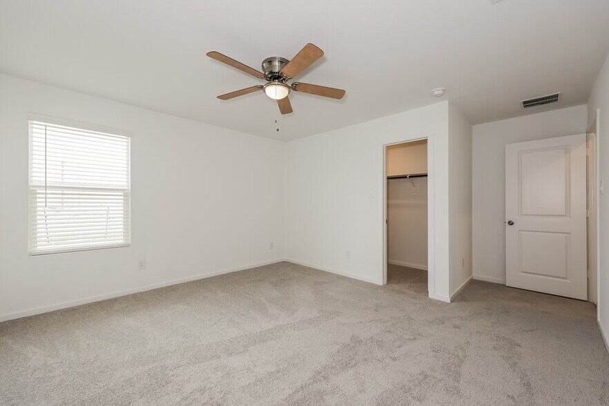 Building Photo - 10712 Gun Barrel St