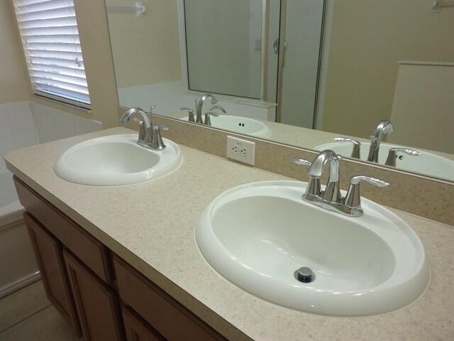 Building Photo - 15419 Shoal Haven Pl