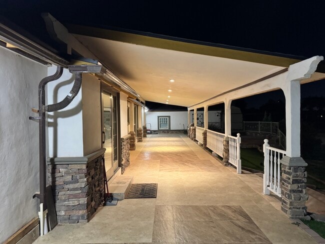 Building Photo - 19238 E Starflower Dr