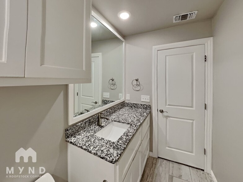 Building Photo - 9205 NW 89th St