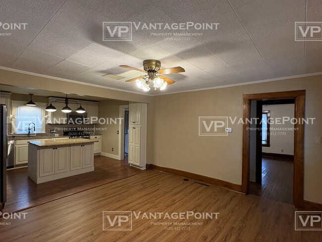 Building Photo - 264 Modoc St