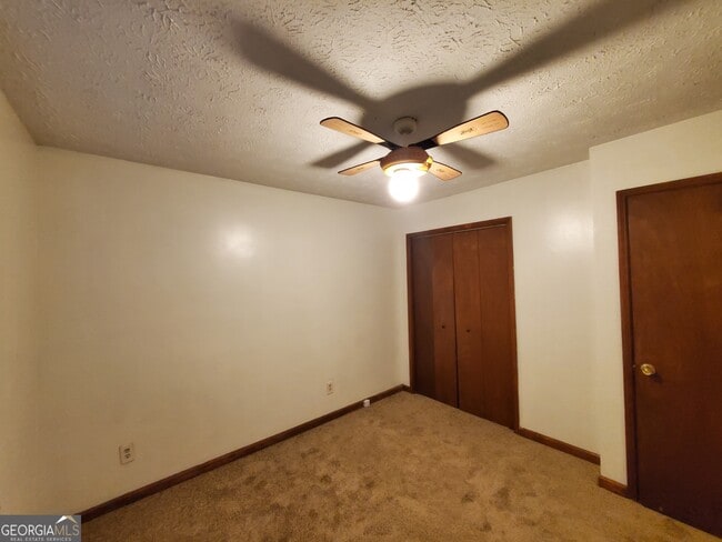 Building Photo - 112 Vincent Ave