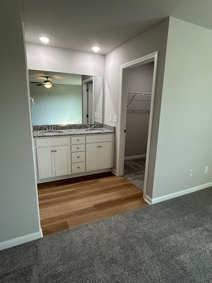 Building Photo - 262 Swinson Dr
