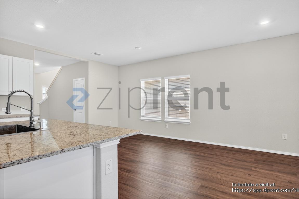 Building Photo - 2885 Wolfcreek