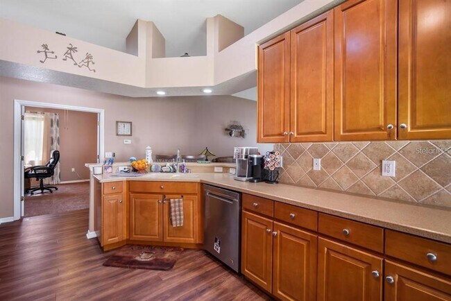 Building Photo - 405 Fern Gulley Dr