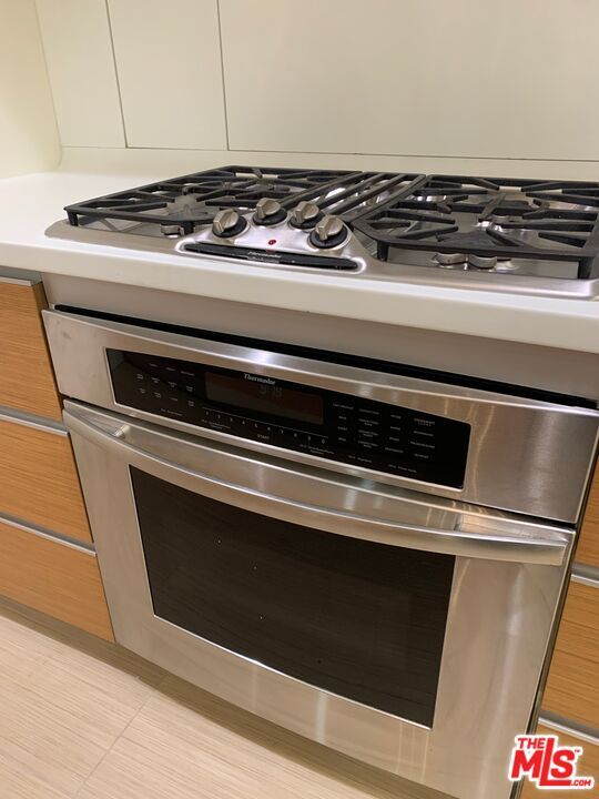 Building Photo - 4189 Vineland Ave