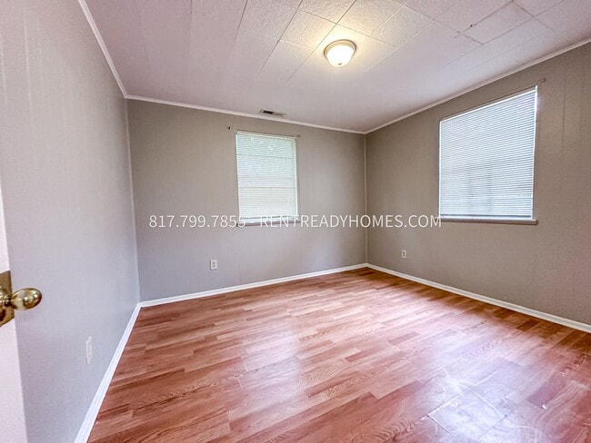 Building Photo - 1341 Woodward Rd