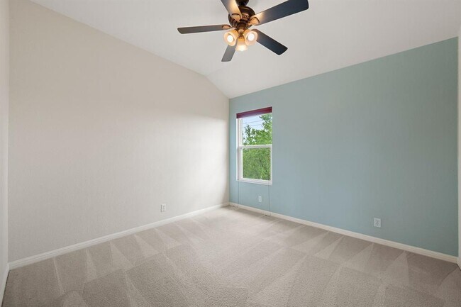 Building Photo - 8902 Magna Carta Loop