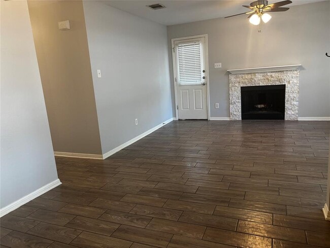 Building Photo - 501-503-503 Texas Ave
