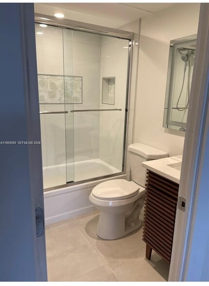 Building Photo - 1731 SE 15th St