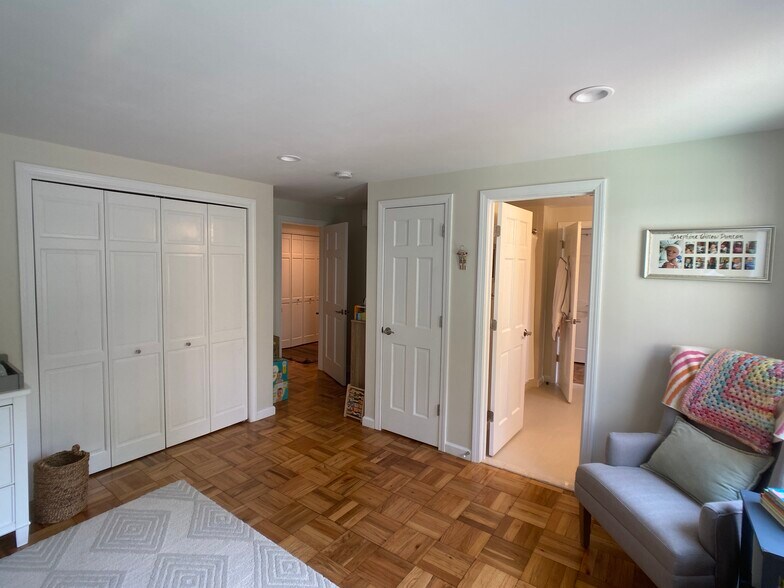 Building Photo - 27R Eliot St