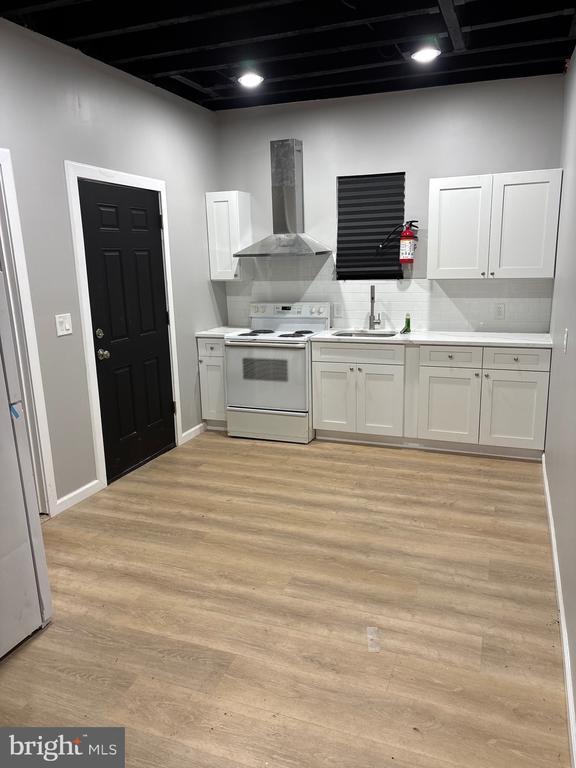 Building Photo - 1270 Liberty St