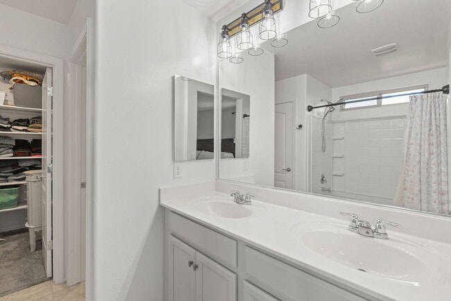 Building Photo - 11216 E Vail Vista Ct