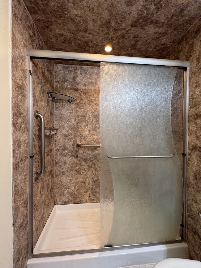 Building Photo - Beautifully updated 2 bedroom condo, with 2 reserved parking spots, in Dracut MA