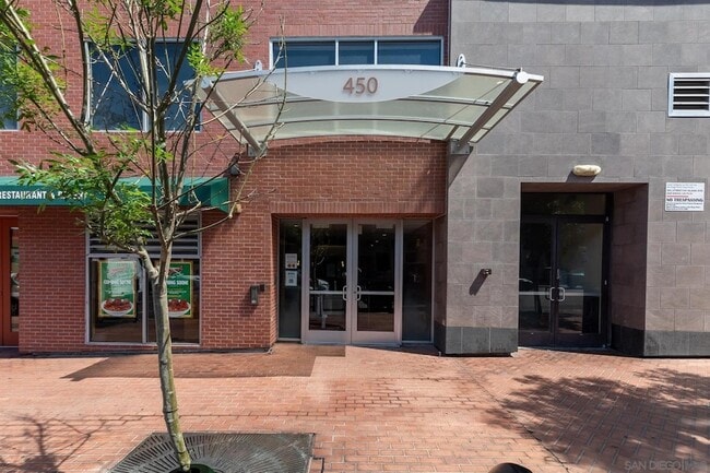 Building Photo - 450 J St