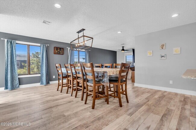 Building Photo - 65 Grand Central Ave