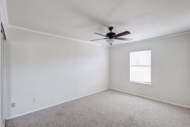 Building Photo - 5640 Cedar Creek Dr